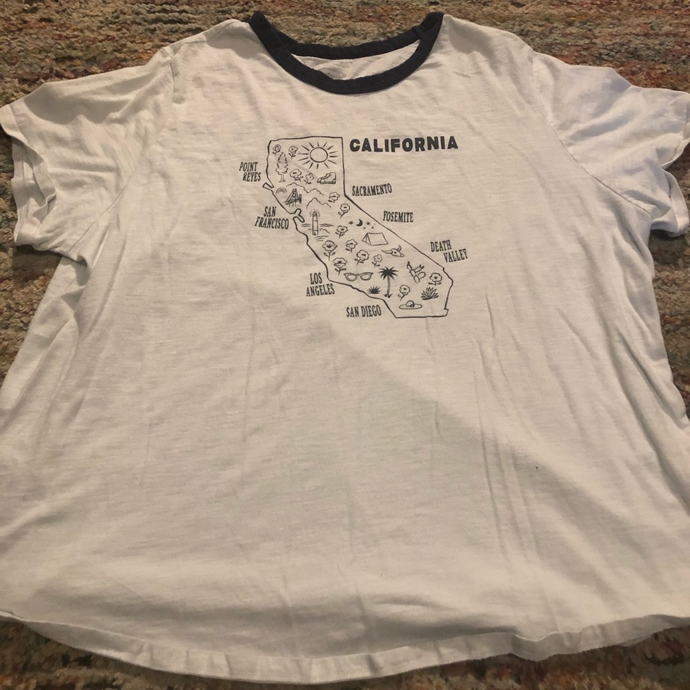 Old Navy T-Shirt